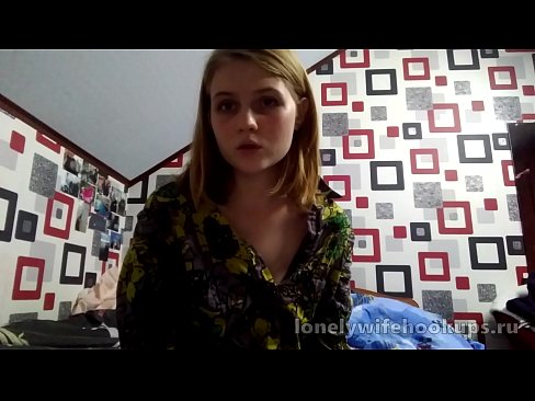 ❤️ Xwendekarê ciwan blonde ji Rûsyayê ji dîkên mezintir hez dike. ️ Pornoya hişk li me ❌️